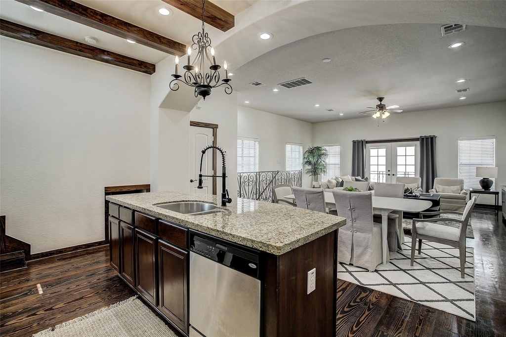 1426 W 21st Street - Photo 16