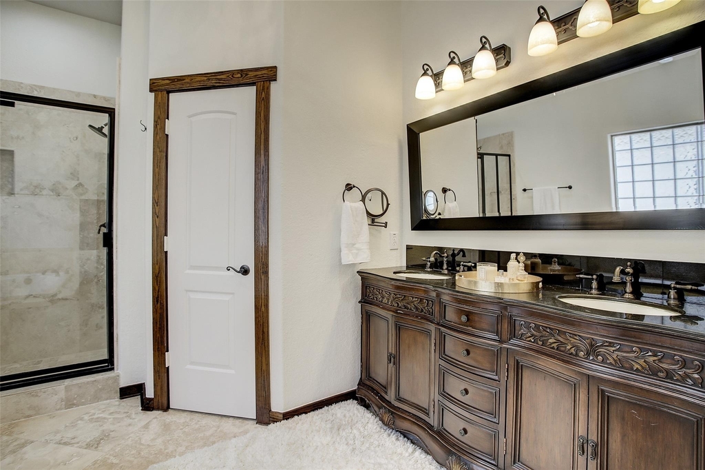 1426 W 21st Street - Photo 23