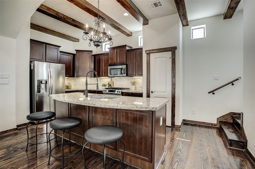 1426 W 21st Street - Photo 19
