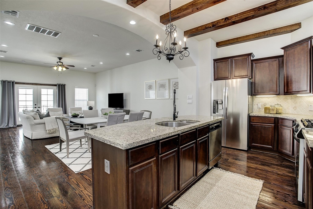 1426 W 21st Street - Photo 17