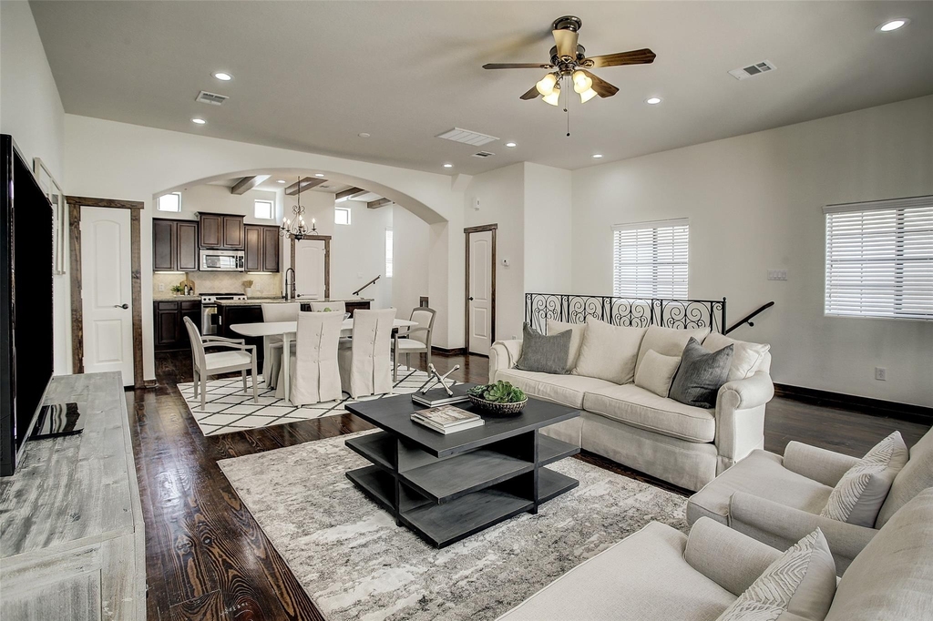 1426 W 21st Street - Photo 10
