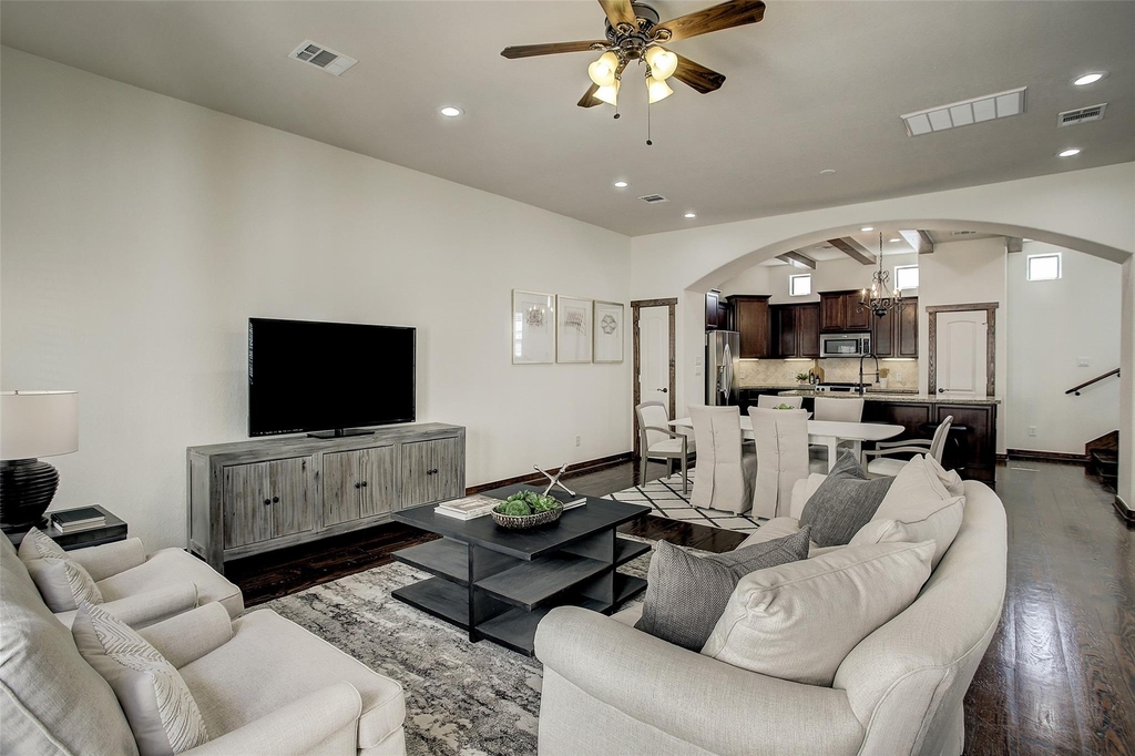 1426 W 21st Street - Photo 8