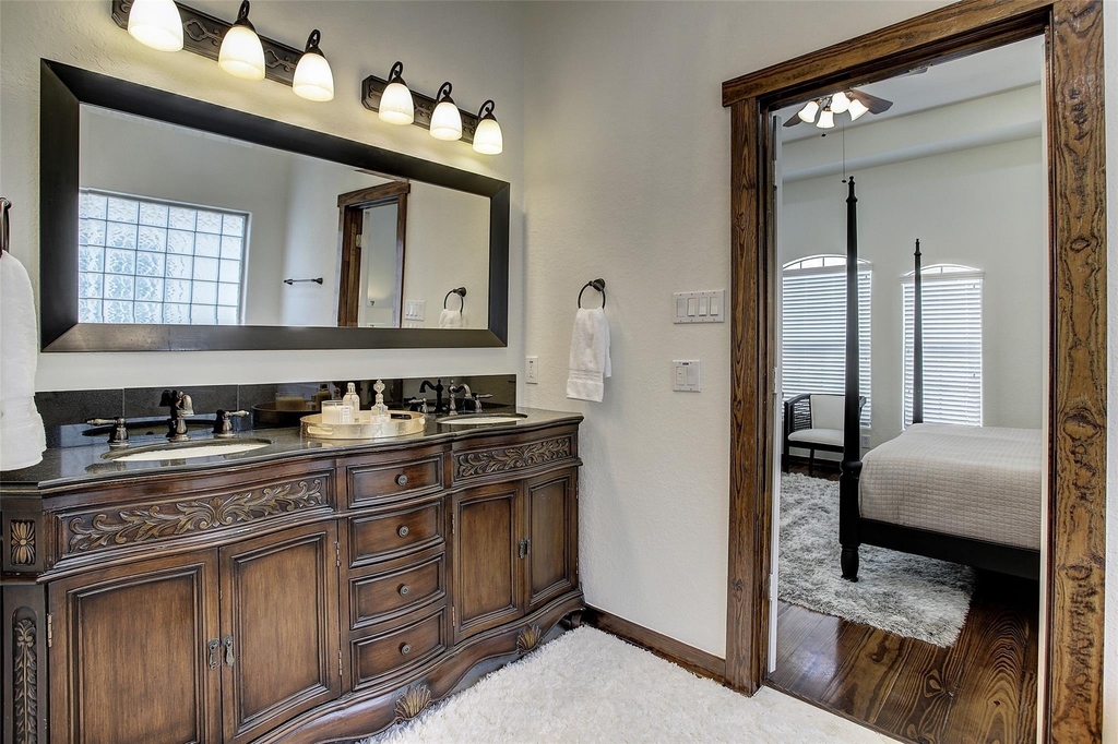 1426 W 21st Street - Photo 25