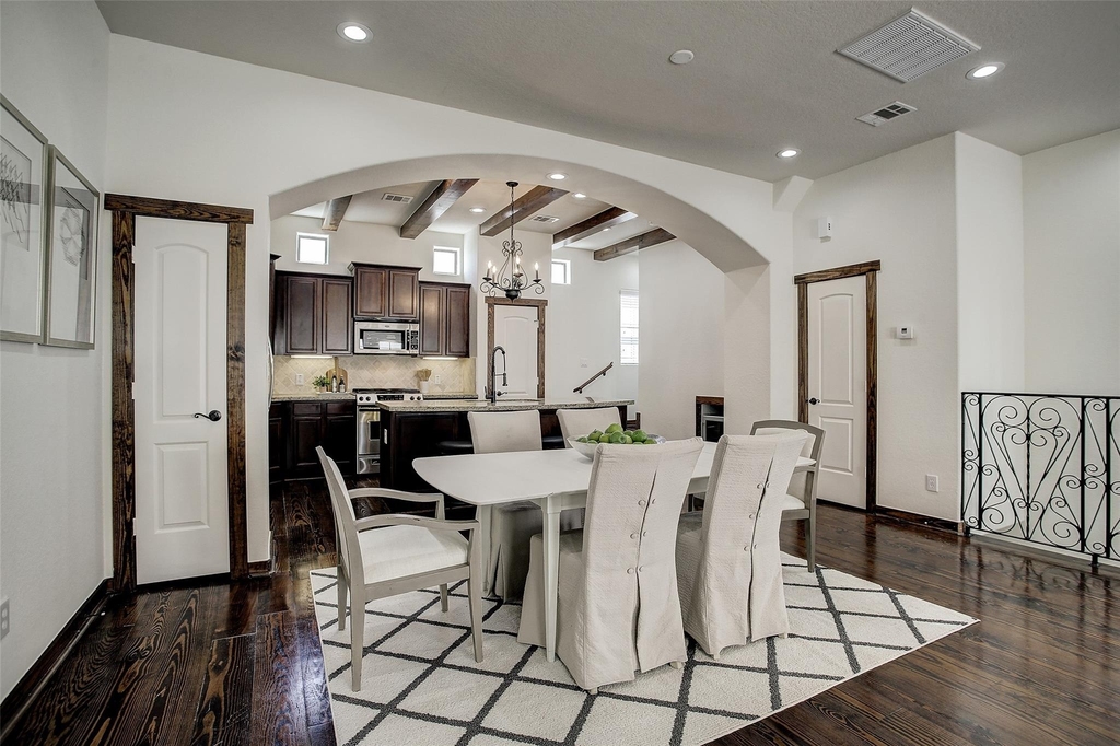 1426 W 21st Street - Photo 11