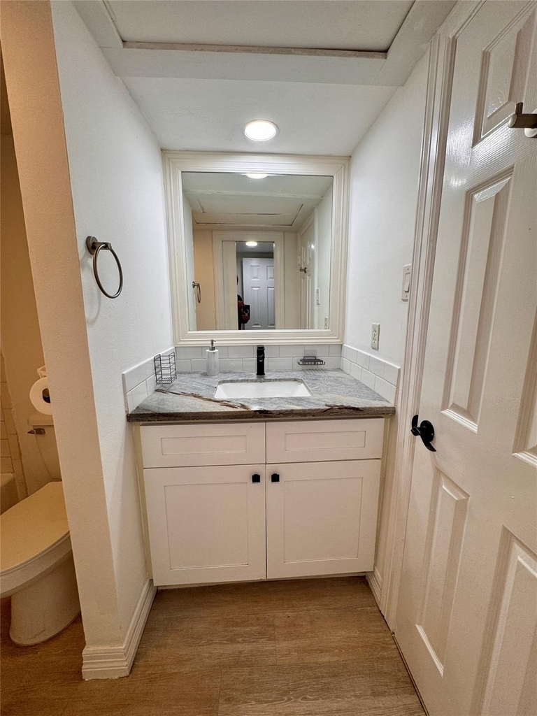 3131 Southwest Freeway - Photo 19