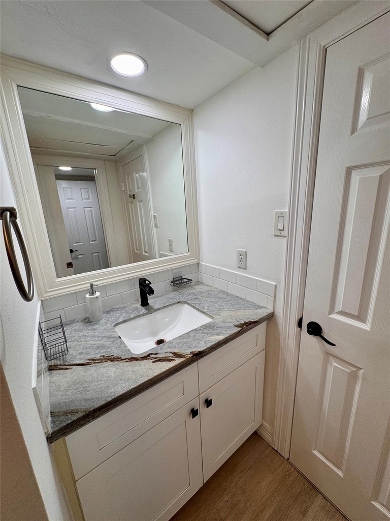 3131 Southwest Freeway - Photo 20