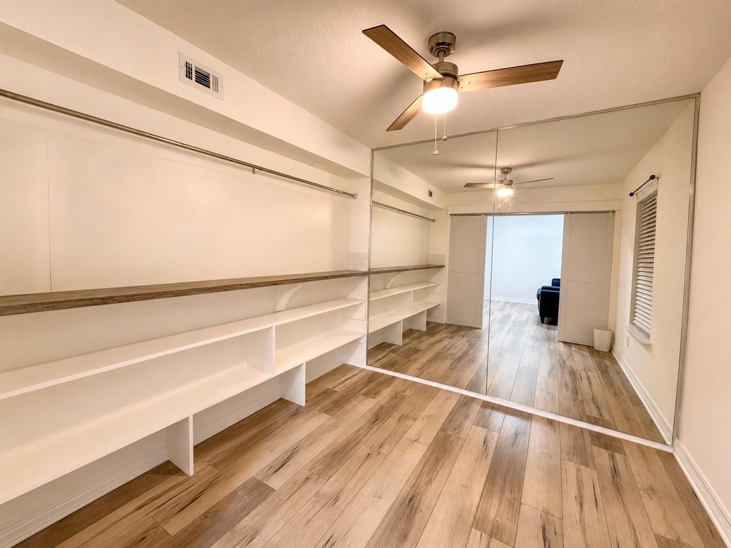 3131 Southwest Freeway - Photo 3