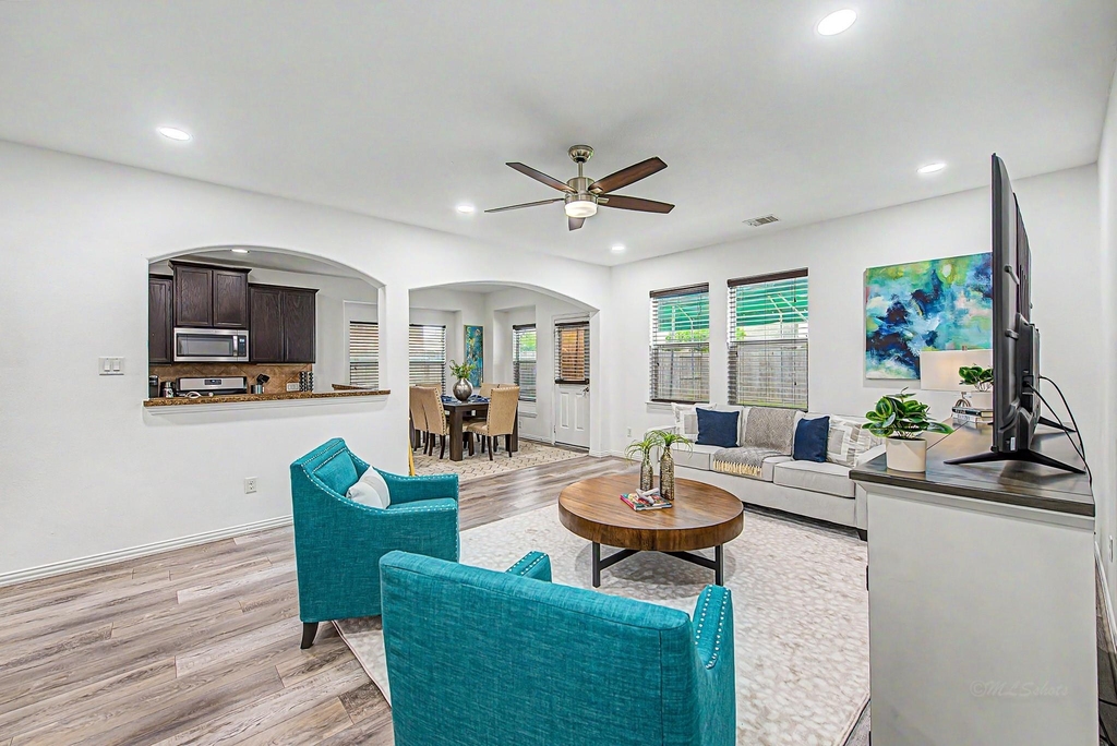 24423 Hikers Bend Drive - Photo 9