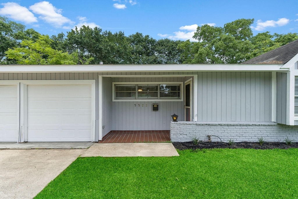 5522 Ariel Street - Photo 2