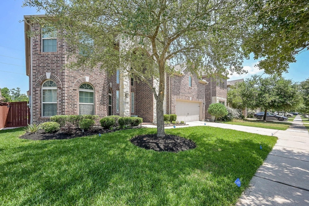 25235 Birchwood Springs Avenue - Photo 1