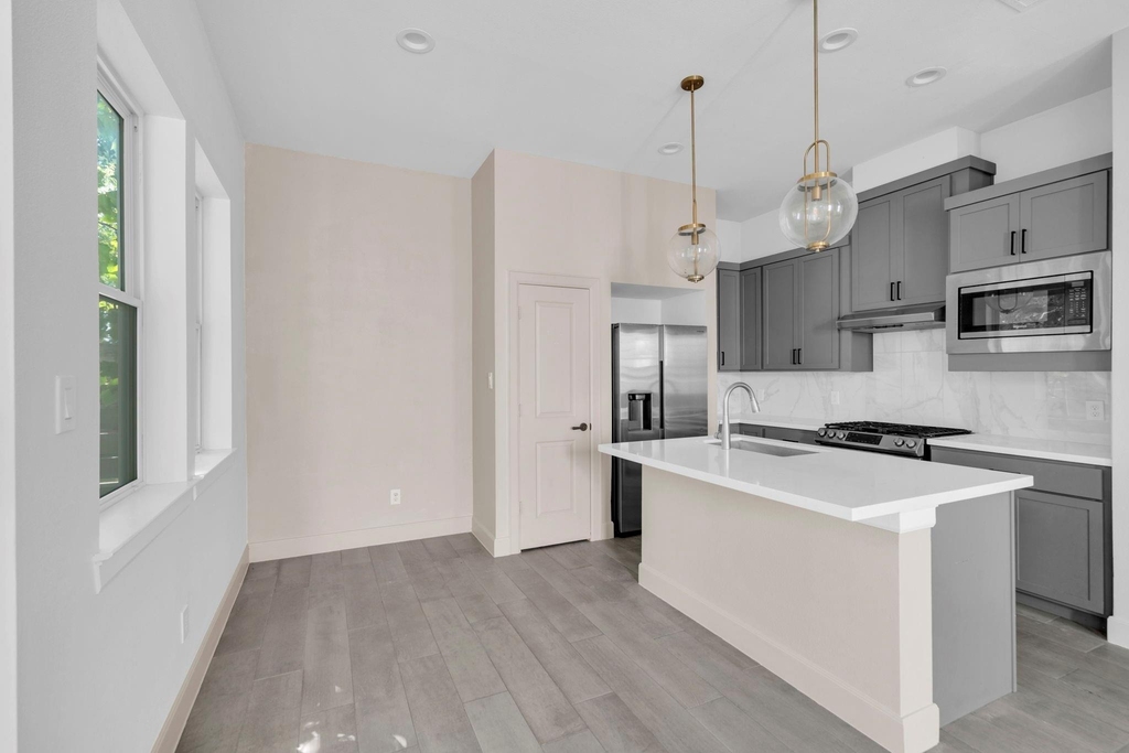 9551 Neuens Road - Photo 5