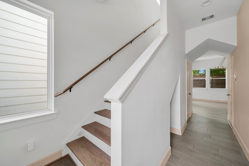 9551 Neuens Road - Photo 10