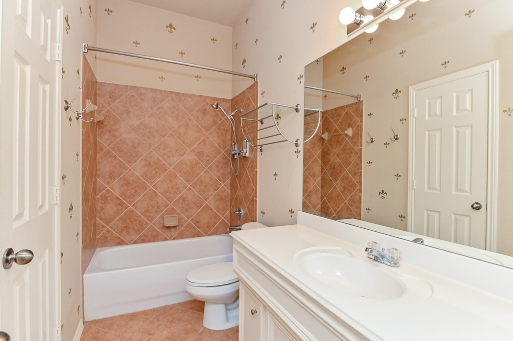 2106 Castle Gardens Lane - Photo 16