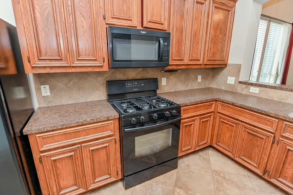 2106 Castle Gardens Lane - Photo 11