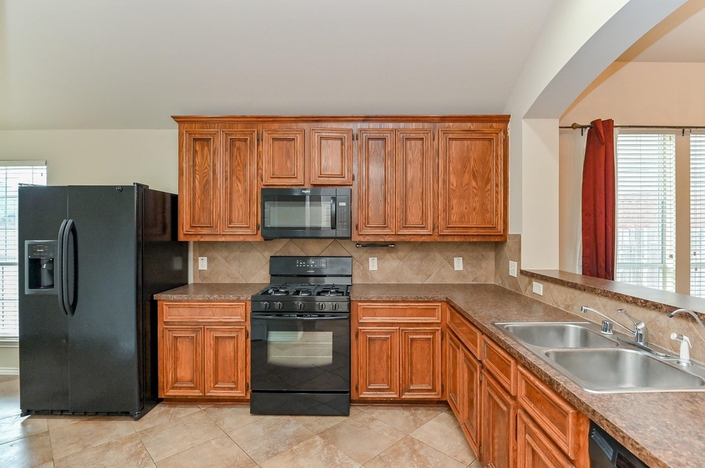 2106 Castle Gardens Lane - Photo 14