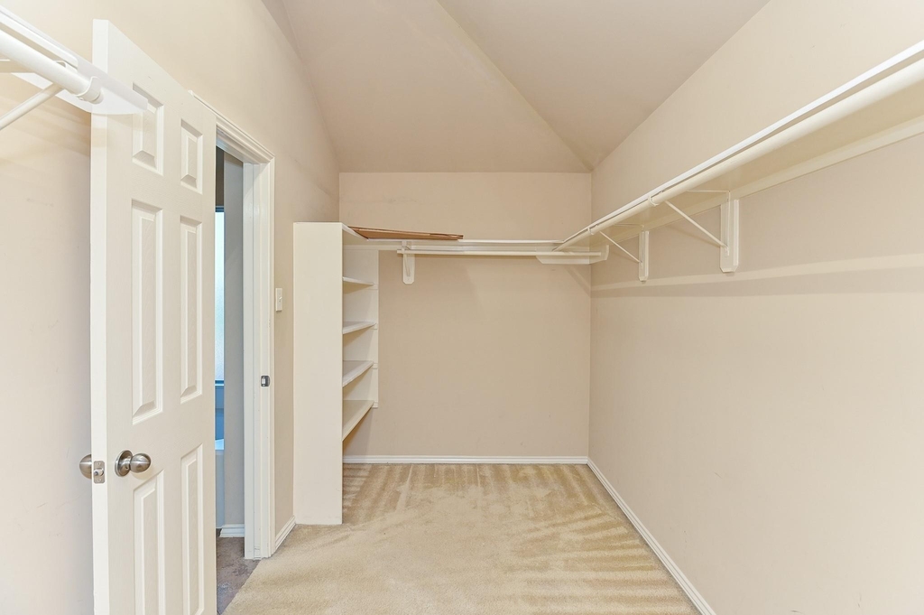 2106 Castle Gardens Lane - Photo 25