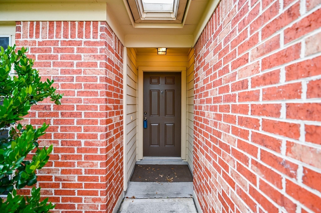 2106 Castle Gardens Lane - Photo 3