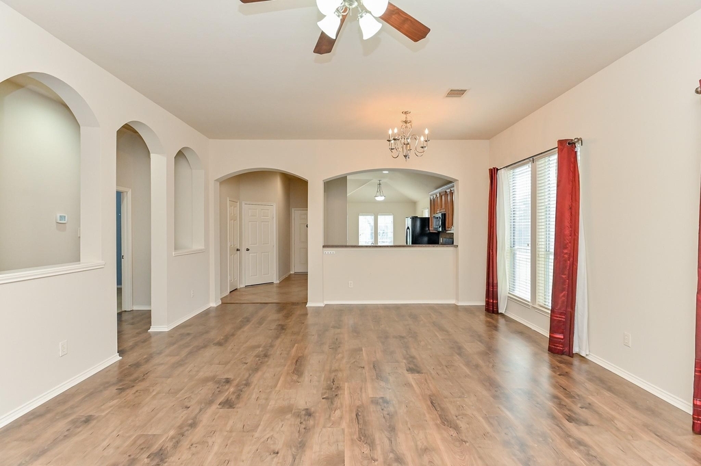2106 Castle Gardens Lane - Photo 6