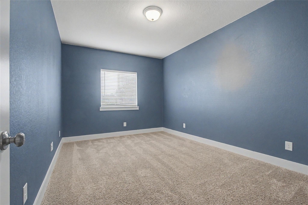 18143 Moonlit River Drive - Photo 18
