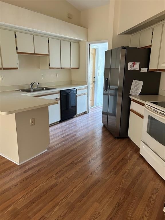 5482 Mariner Boulevard - Photo 3