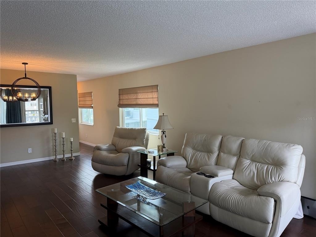 2426 Ecuadorian Way - Photo 3