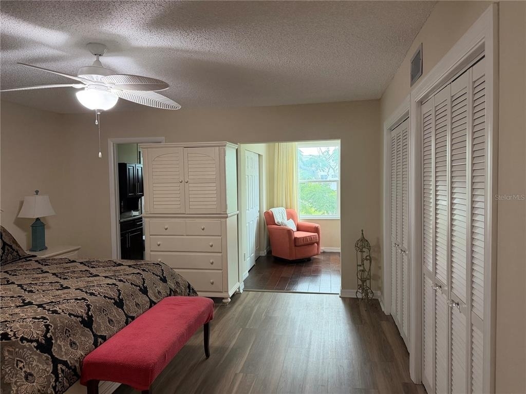 2426 Ecuadorian Way - Photo 11