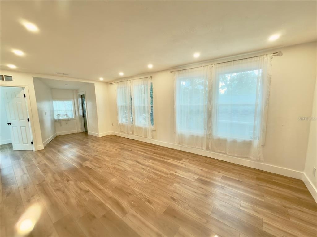 2238 Quincy Street S - Photo 2