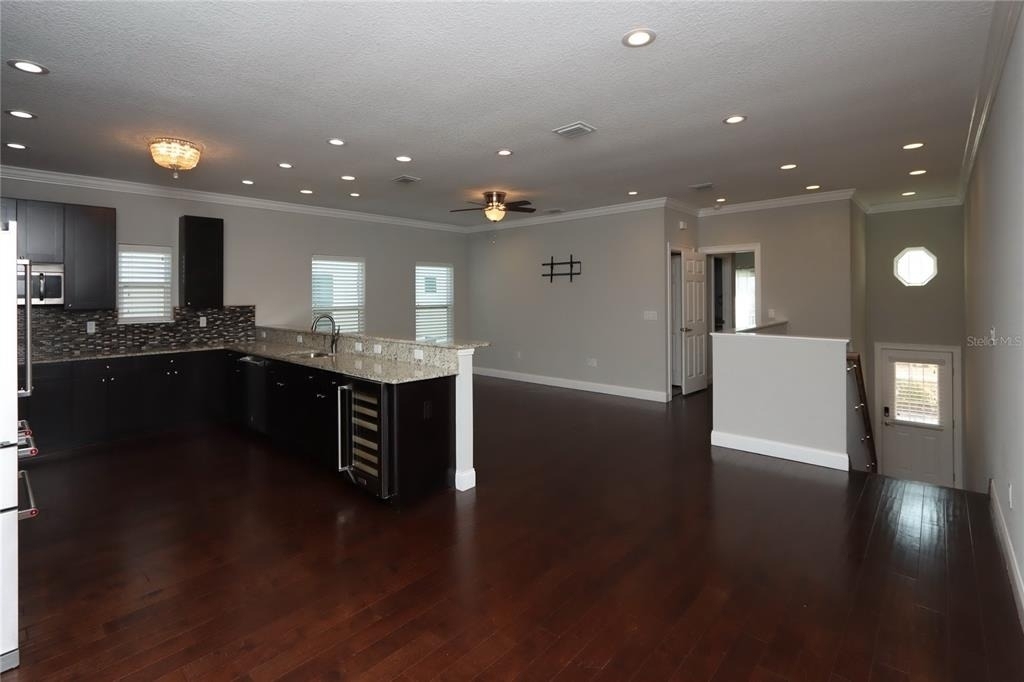 3617 Bay Heights Way - Photo 5
