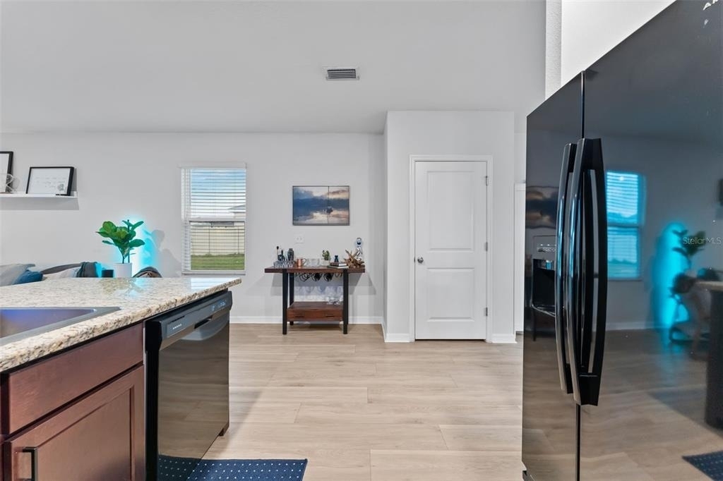10918 Trailing Vine Drive - Photo 8