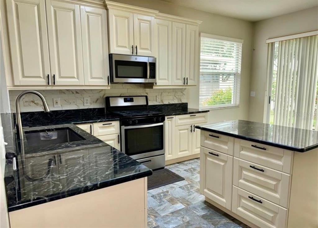 30239 Emmetts Court - Photo 5