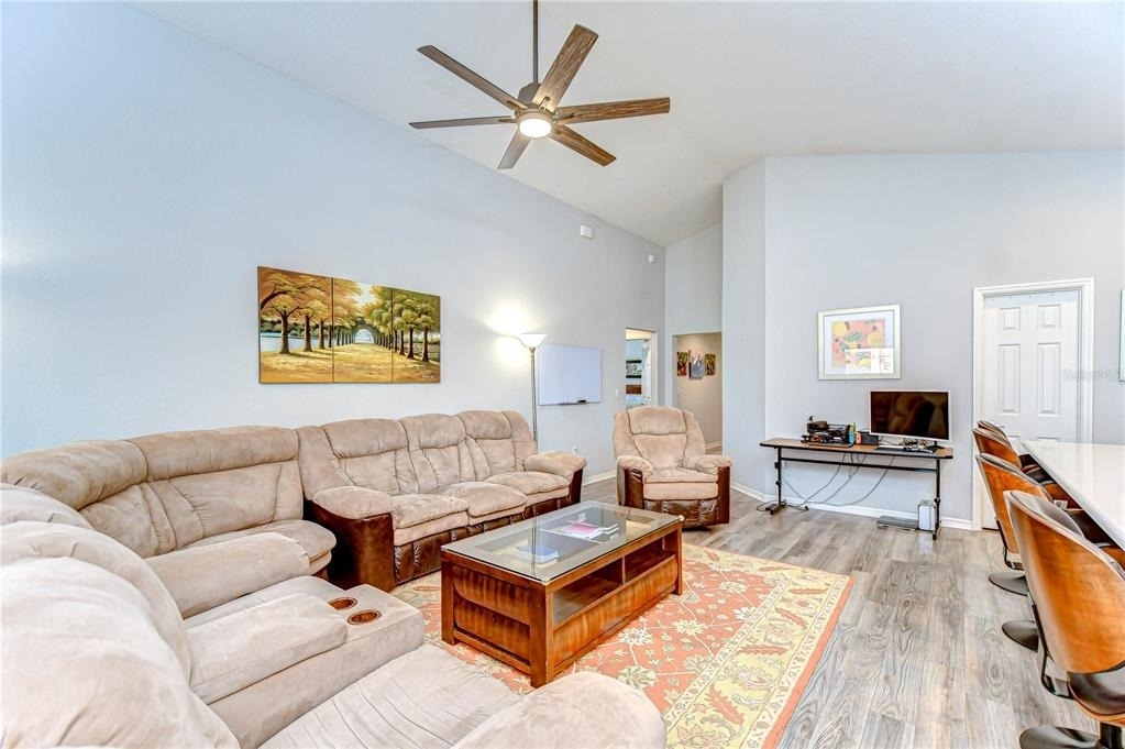 6731 Castle Green Place - Photo 10