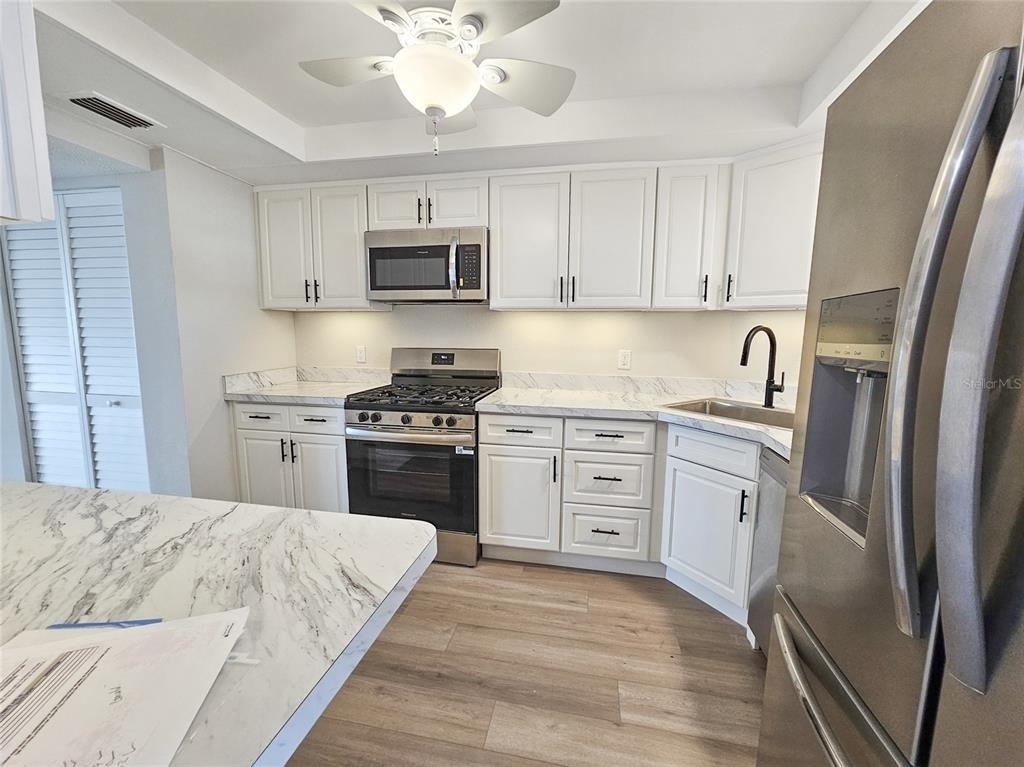 5900 Shore Boulevard S - Photo 2