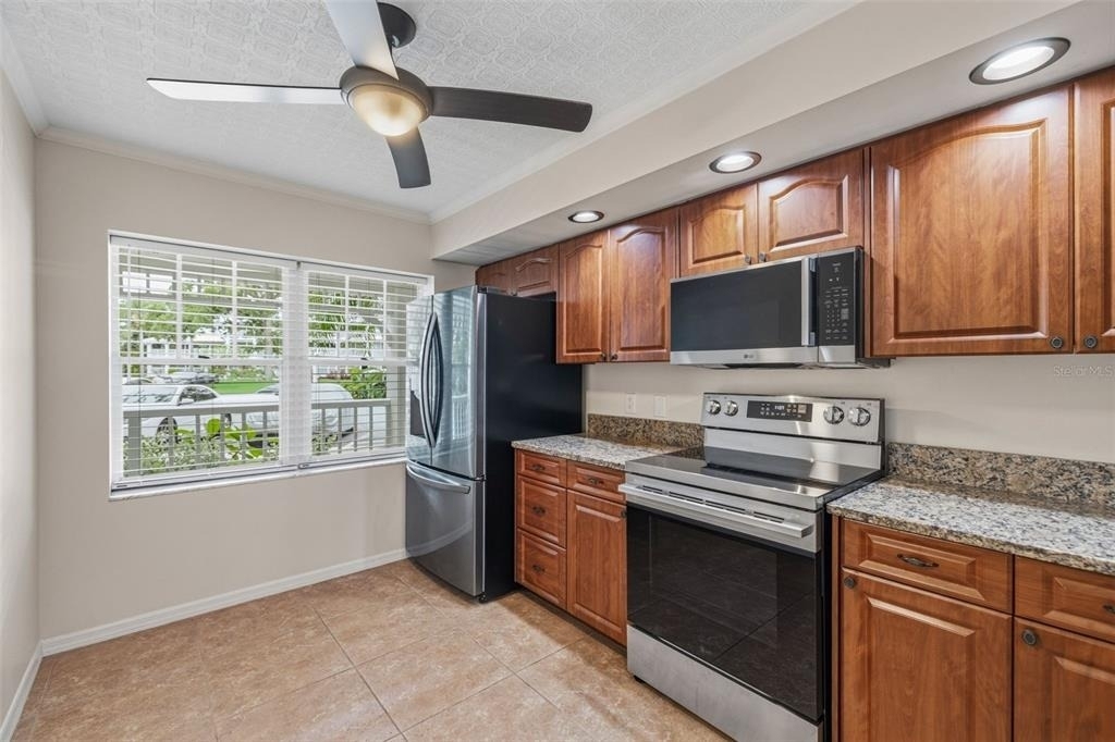 2533 Dolly Bay Drive - Photo 8
