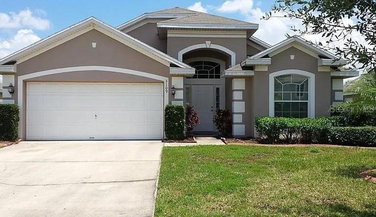 3109 Turnberry Boulevard - Photo 0