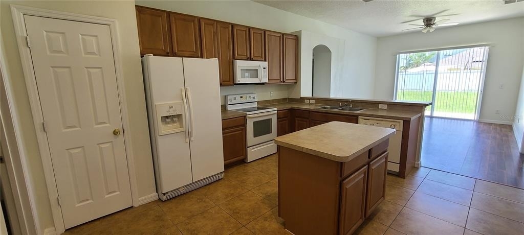 3109 Turnberry Boulevard - Photo 4