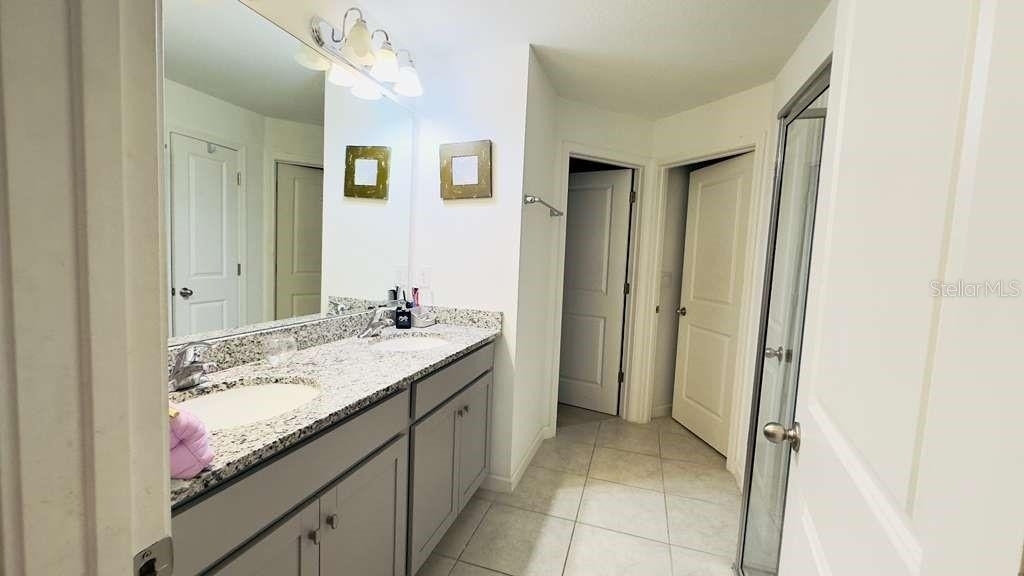 3473 Yarian Drive - Photo 2