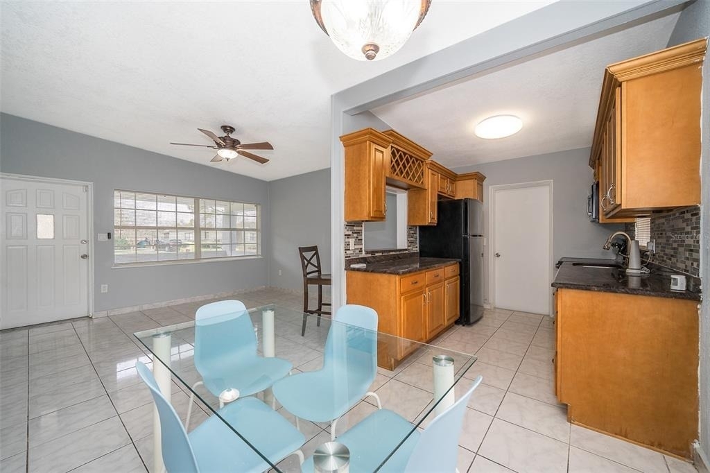 1213 Lawne Boulevard - Photo 4