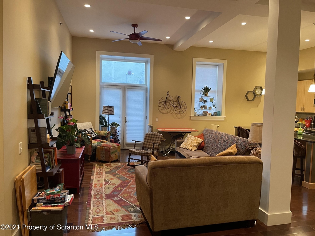 529 Bogart Place - Photo 5