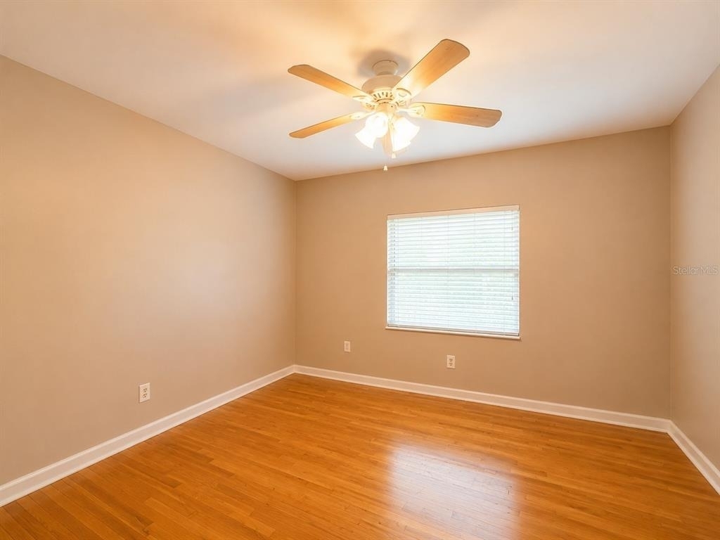 702 Avenue H Ne - Photo 13