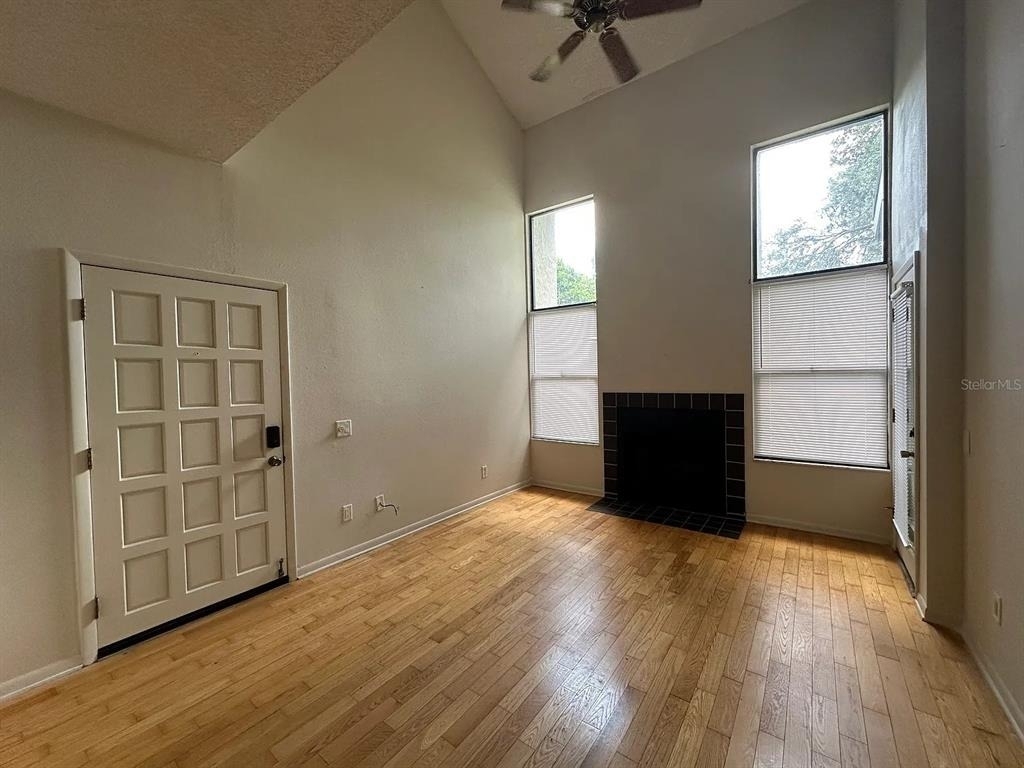 2050 San Marcos Drive Se - Photo 2