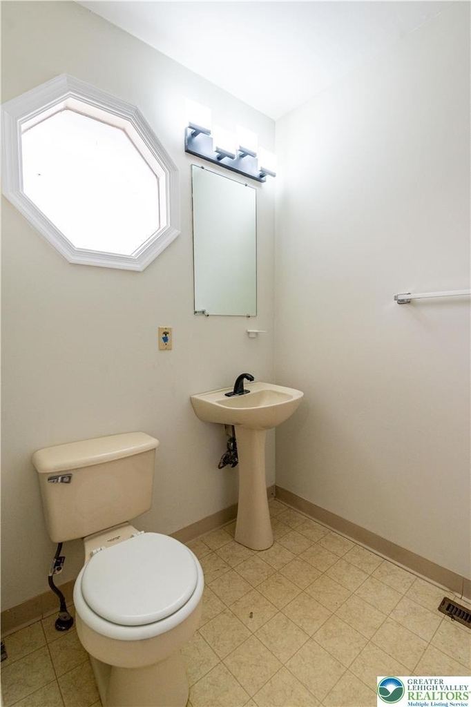 48 Olde Penn Drive - Photo 6