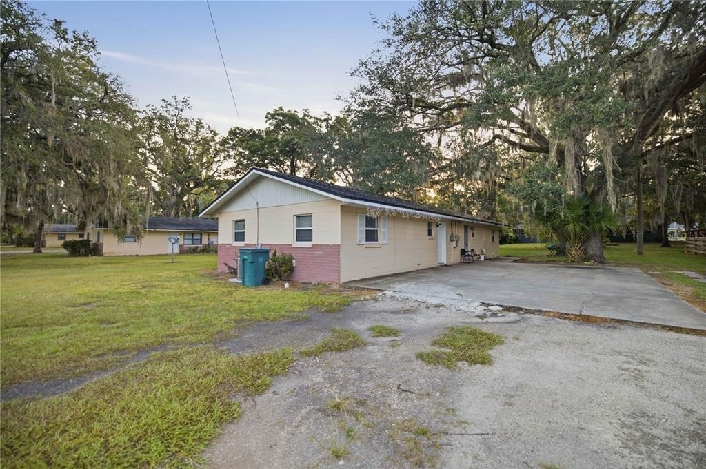 421 Ne 26th Court - Photo 2