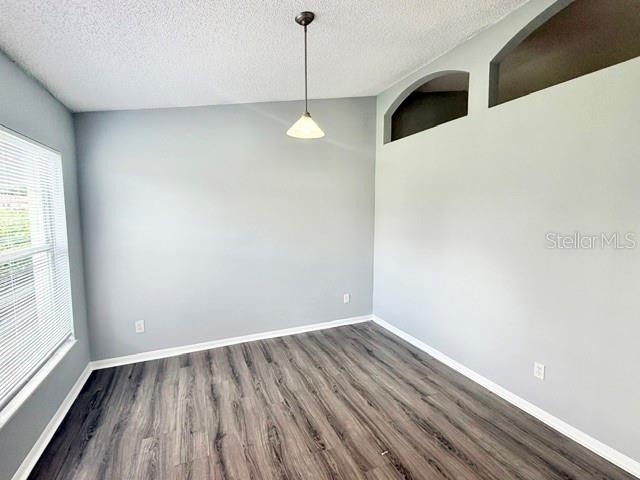 1081 Leeward Drive - Photo 2