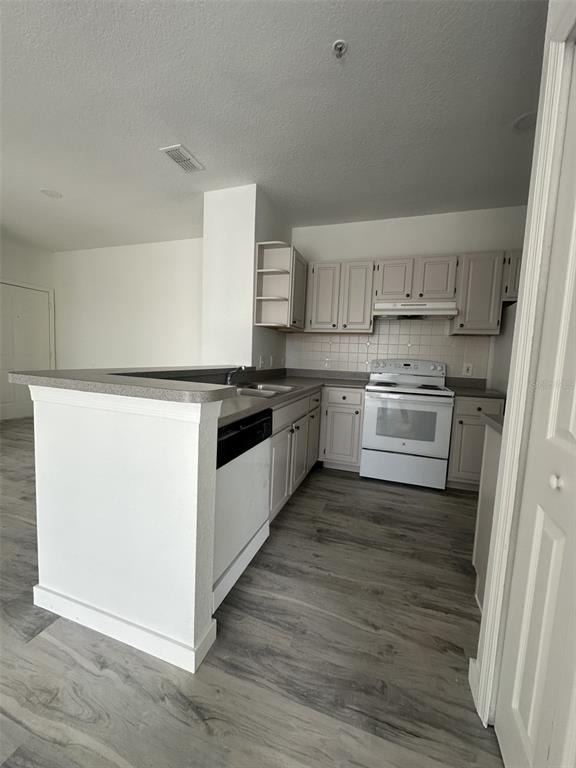 1175 Lake Shadow Circle - Photo 4