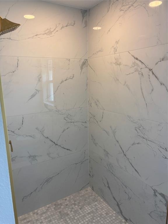 977 E Normandy Boulevard - Photo 9
