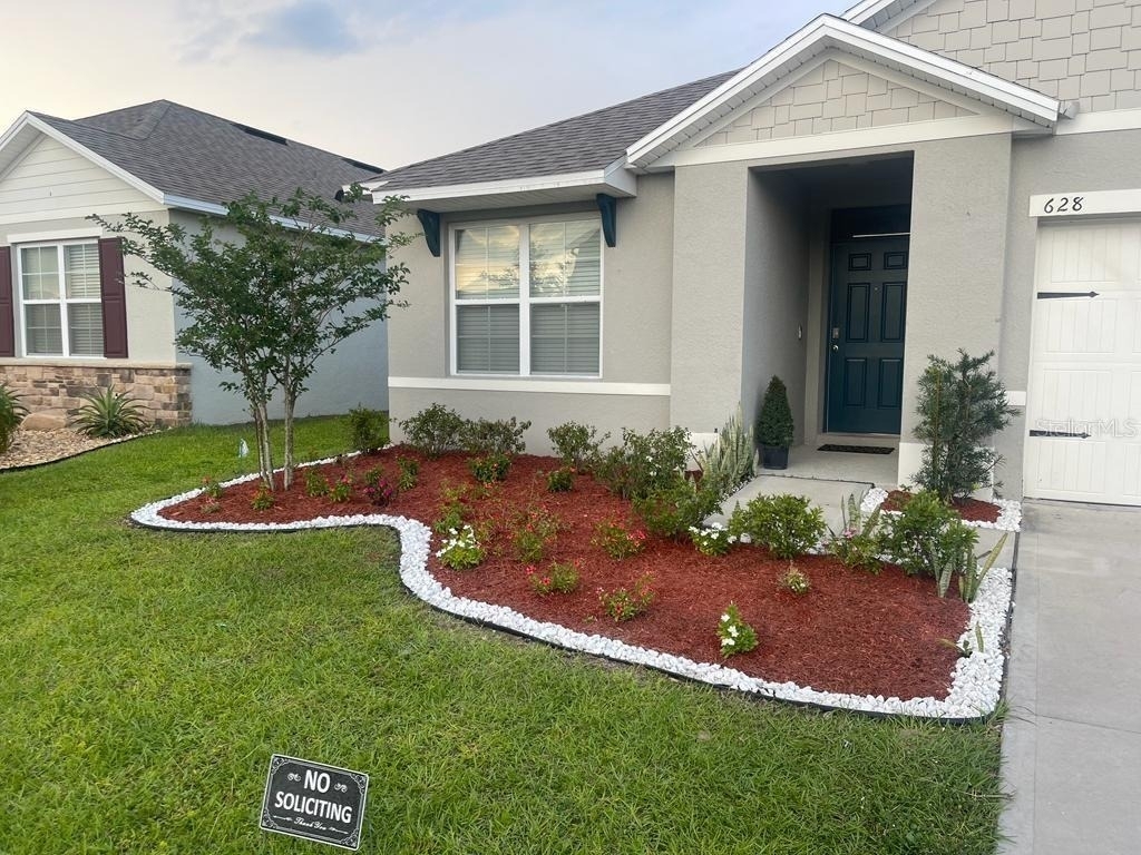 628 Greymount Street - Photo 0