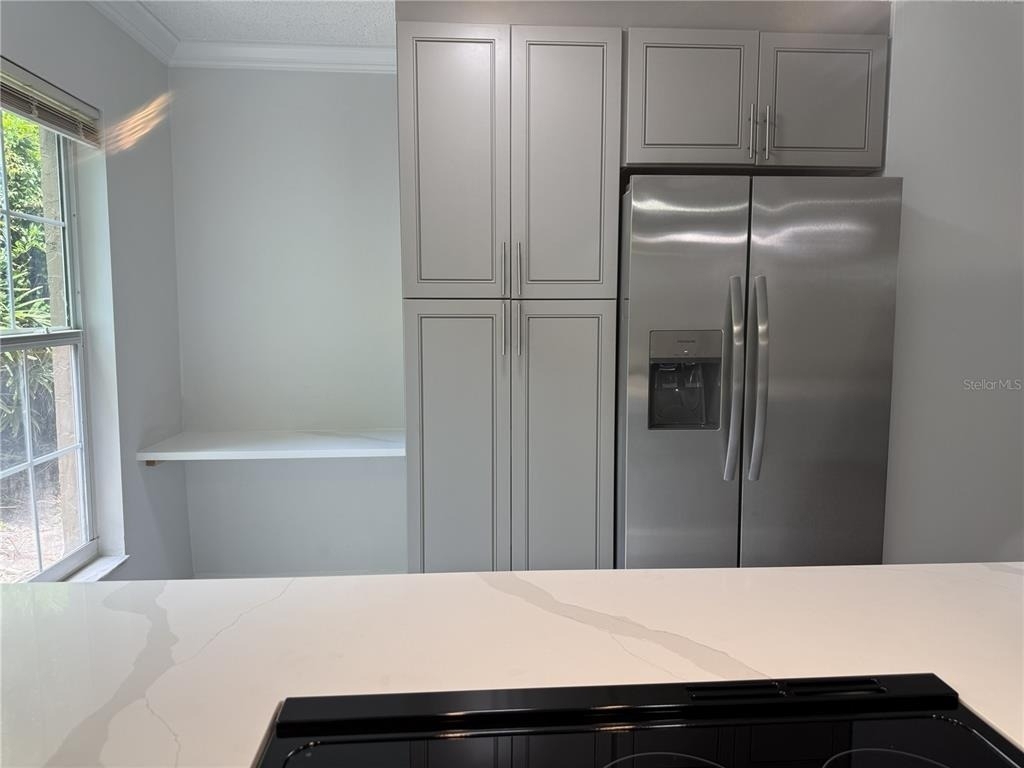 726 Edgewater Drive - Photo 10