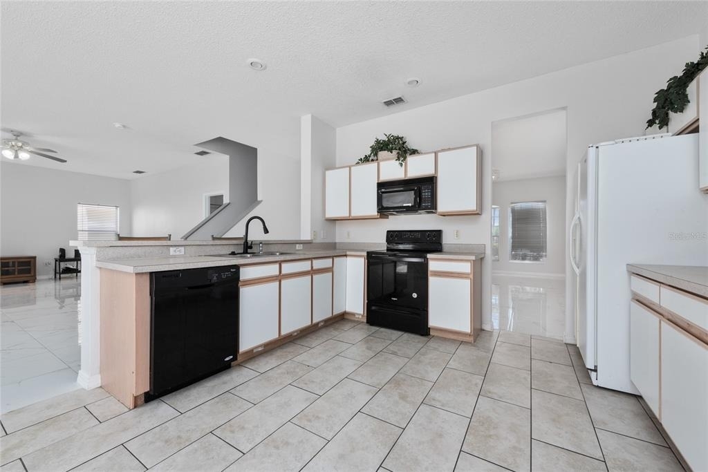 746 Lockbreeze Drive - Photo 9