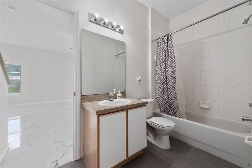 746 Lockbreeze Drive - Photo 12