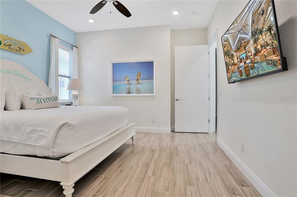 8038 Surf Street - Photo 11
